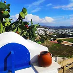 Gæstehus Prickly Pear House Plaka (Milos)