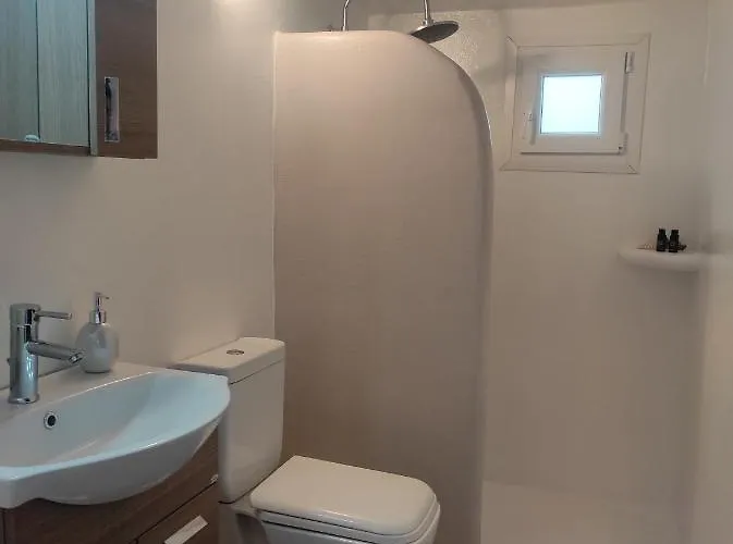 Prickly Pear House 4*