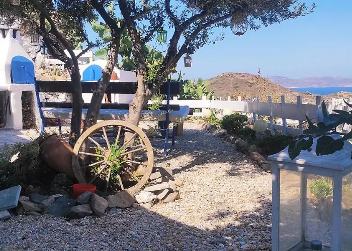 Prickly Pear House 4* Plaka (Milos)