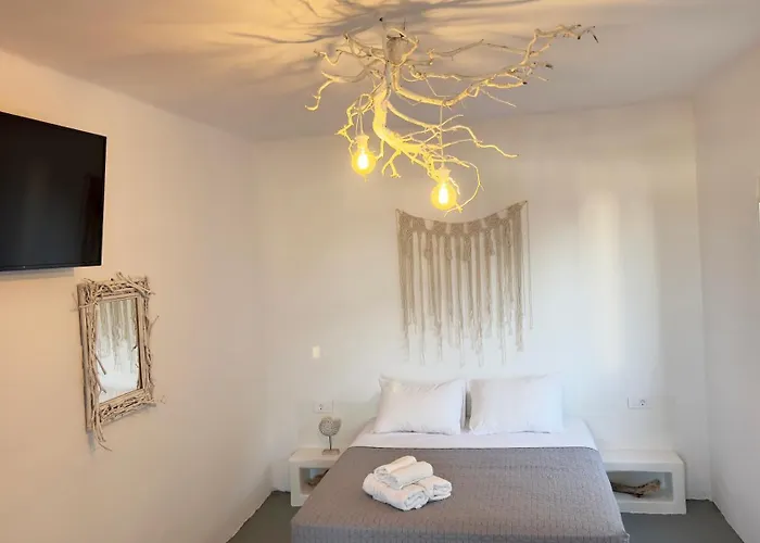 Prickly Pear House 4* Plaka (Milos)