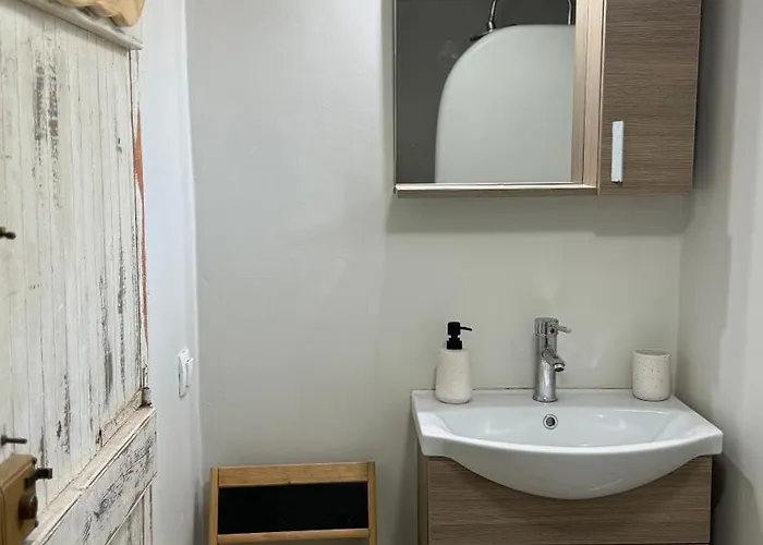 Prickly Pear House Pensionat Plaka (Milos)